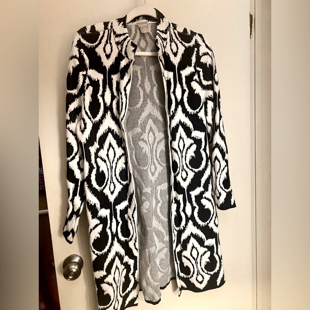Chicos size 1 open long cardigan black/white